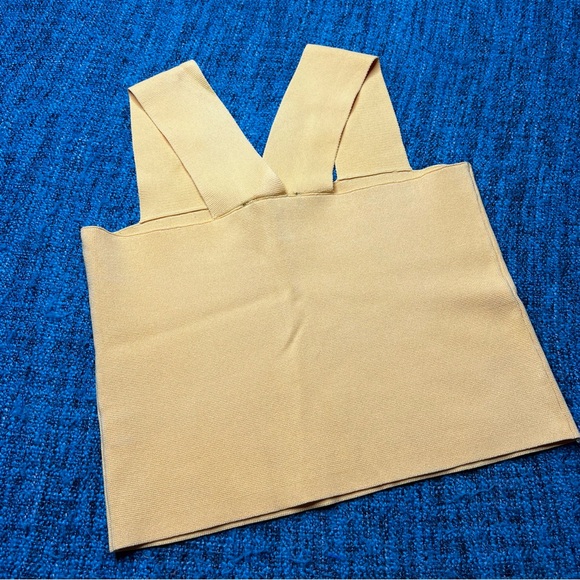 House of Harlow 1960 Wide Strap Compression Ribbed Crop Top in Sunset Gold - Picture 2 of 5